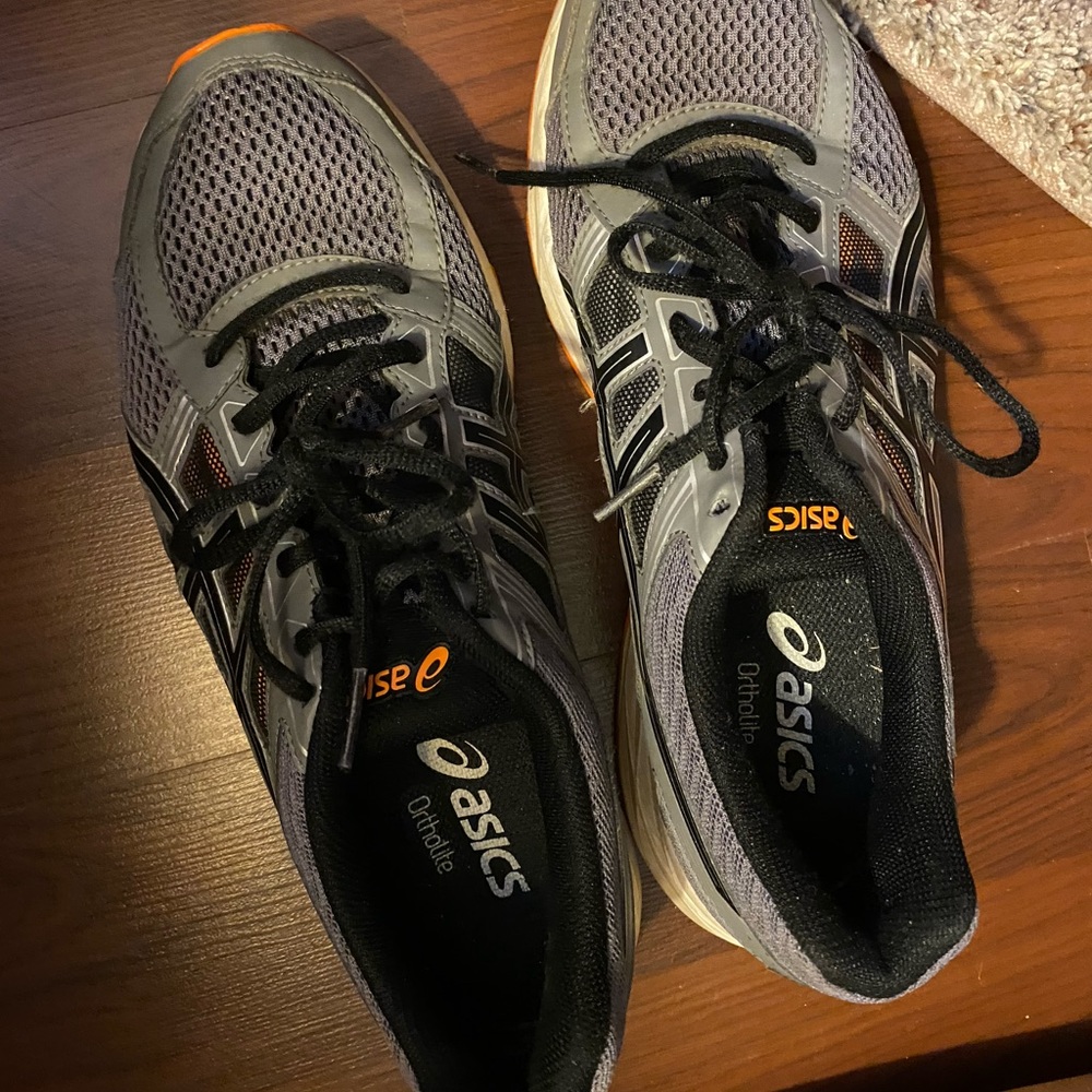 ASICS Tennis Shoes